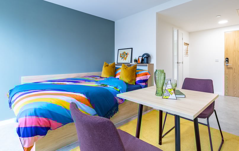 Premium Plus Skyline Studio, Venti House, 8 Grove Crescent Road, Stratford, London - Image 1